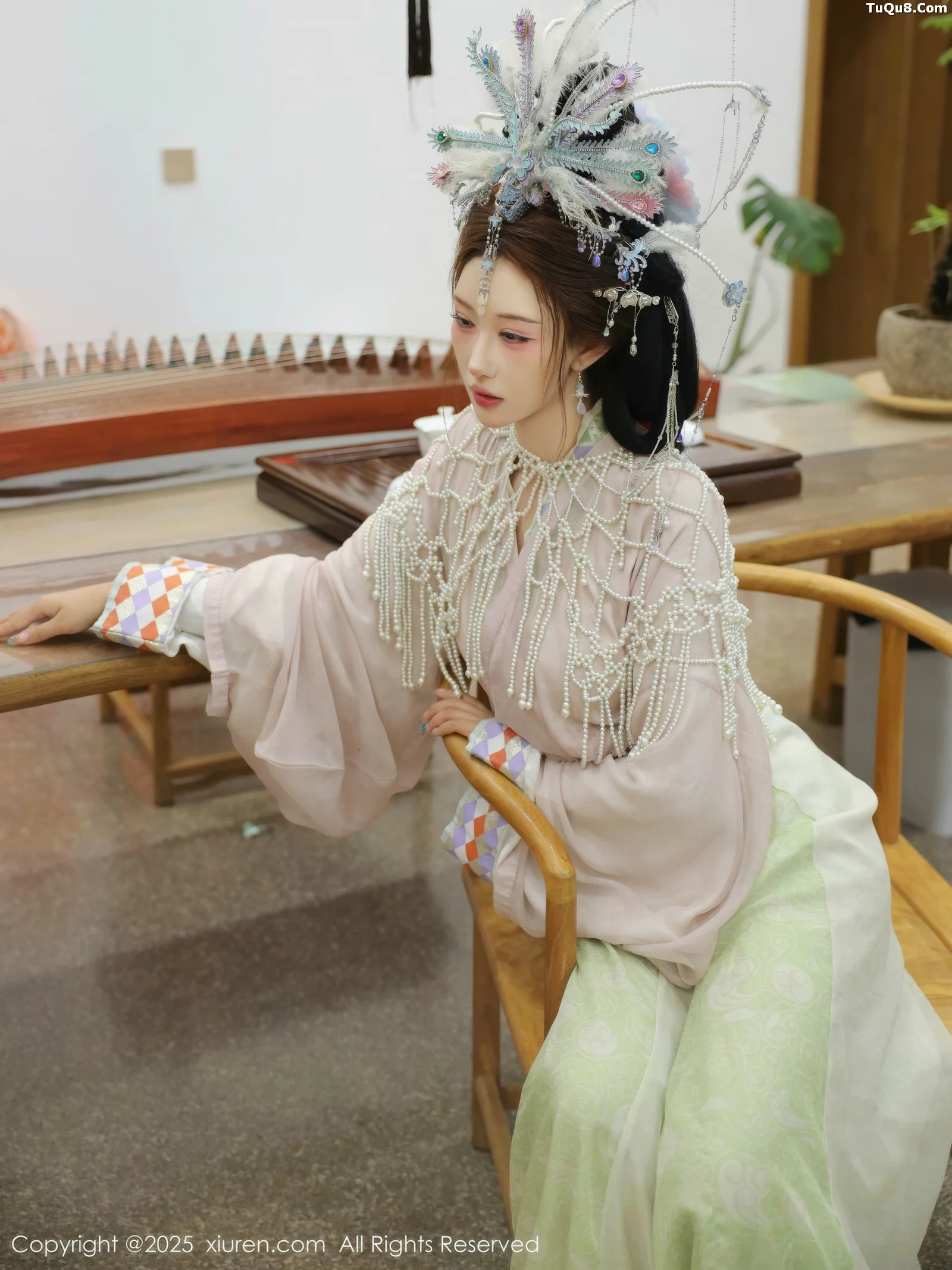 Xgyw.Org_[XiuRen秀人网]No.10736_模特金允希Yuki性感浅色古装薄纱服饰秀丰腴身材迷人诱惑写真80P
