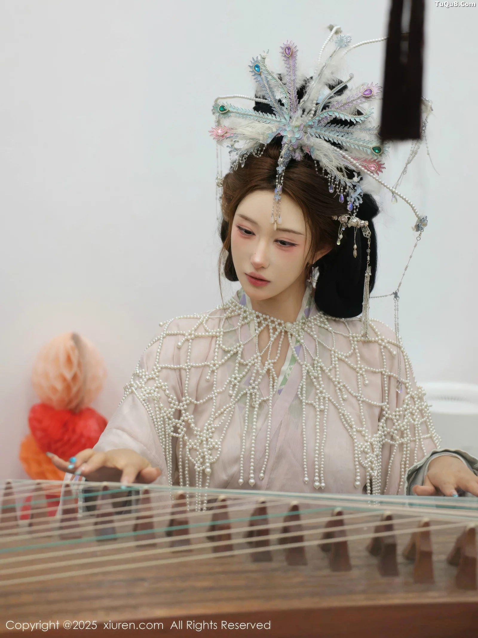 Xgyw.Org_[XiuRen秀人网]No.10736_模特金允希Yuki性感浅色古装薄纱服饰秀丰腴身材迷人诱惑写真80P