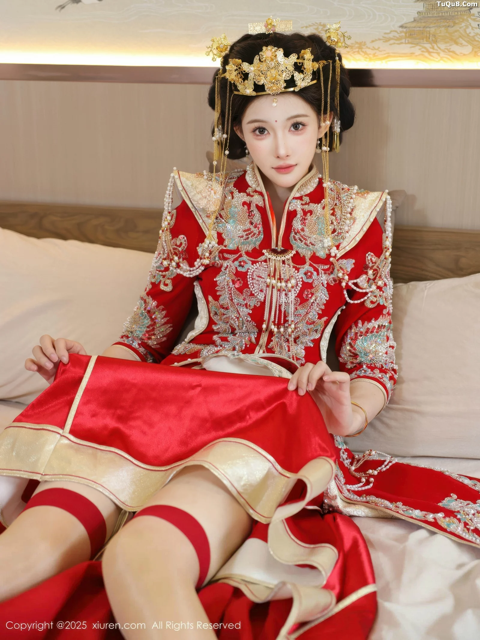 Xgyw.Org_[XiuRen秀人网]No.10742_模特梨霜儿性感红色新娘服饰配肉色丝袜秀丰腴身材迷人诱惑写真84P