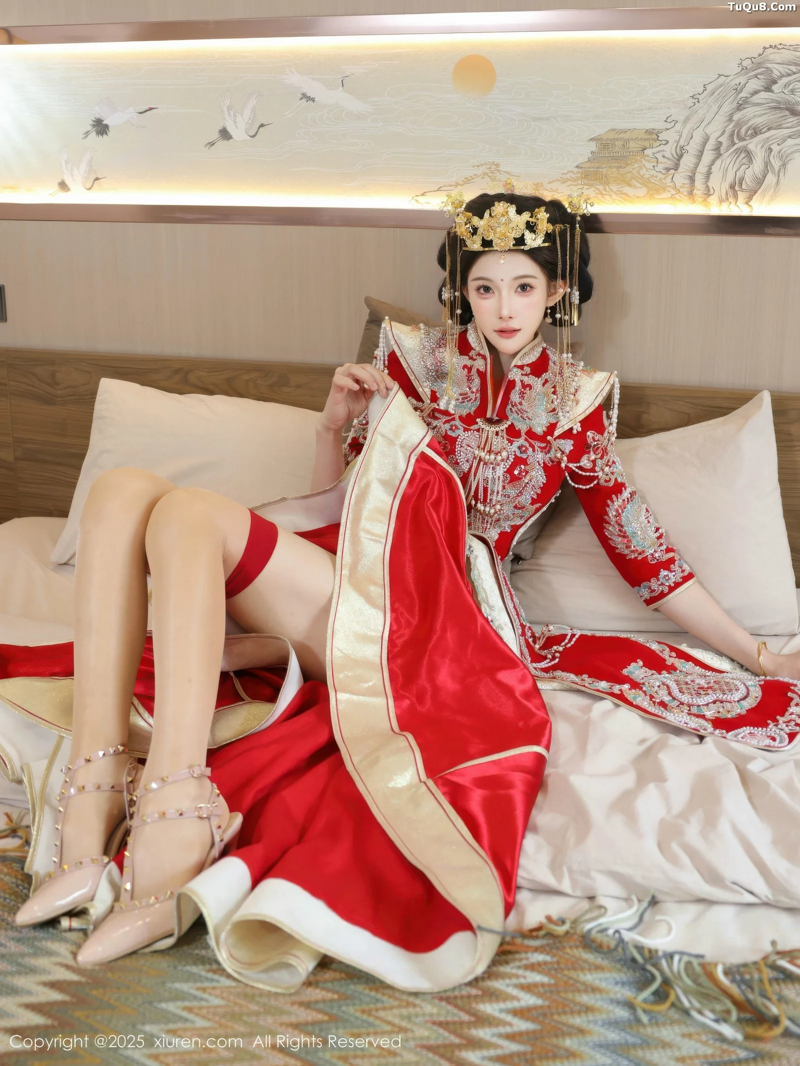 Xgyw.Org_[XiuRen秀人网]No.10742_模特梨霜儿性感红色新娘服饰配肉色丝袜秀丰腴身材迷人诱惑写真84P