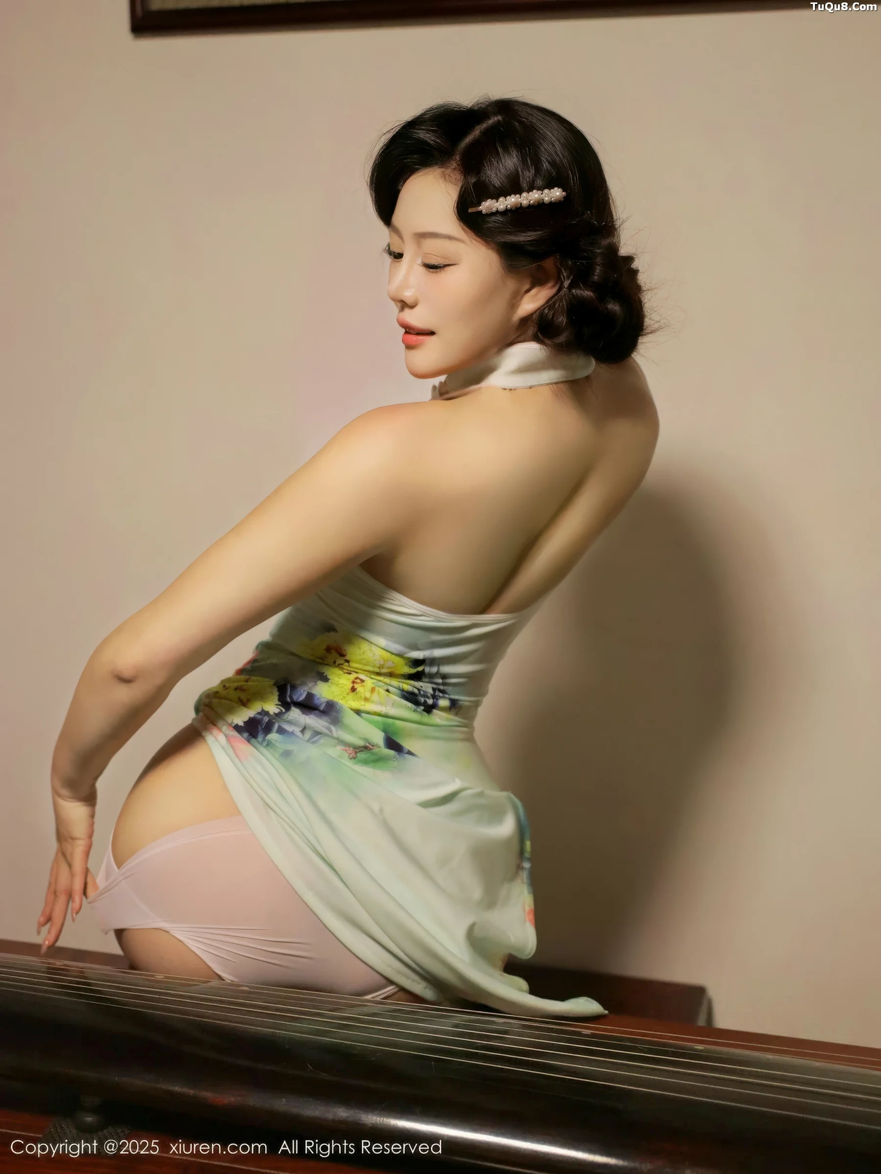 Xgyw.Org_[XiuRen秀人网]No.10749_新人模特莉莉安娜o性感绿色旗袍配超薄肉丝秀丰满身材诱惑写真73P