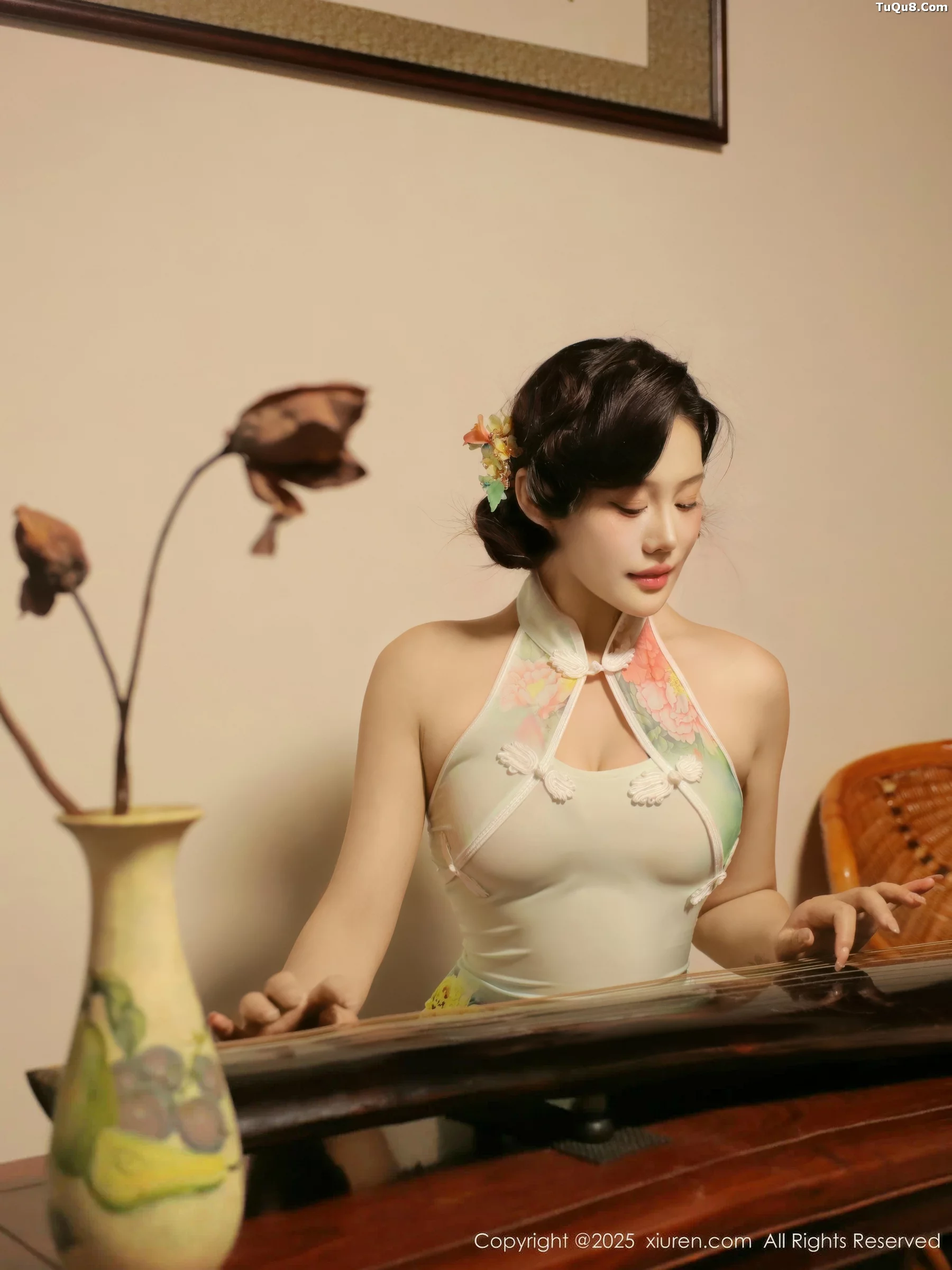 Xgyw.Org_[XiuRen秀人网]No.10749_新人模特莉莉安娜o性感绿色旗袍配超薄肉丝秀丰满身材诱惑写真73P
