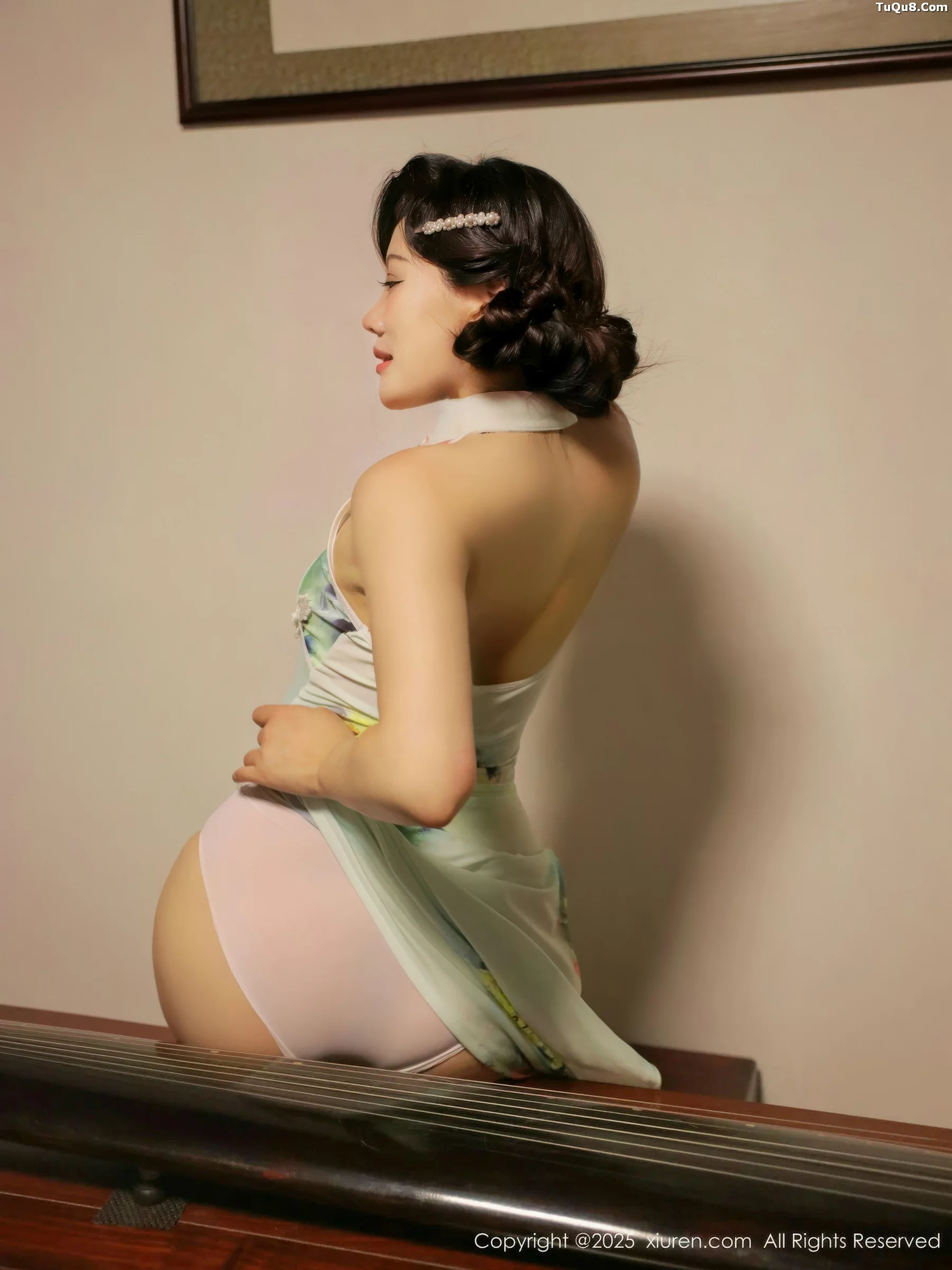 Xgyw.Org_[XiuRen秀人网]No.10749_新人模特莉莉安娜o性感绿色旗袍配超薄肉丝秀丰满身材诱惑写真73P