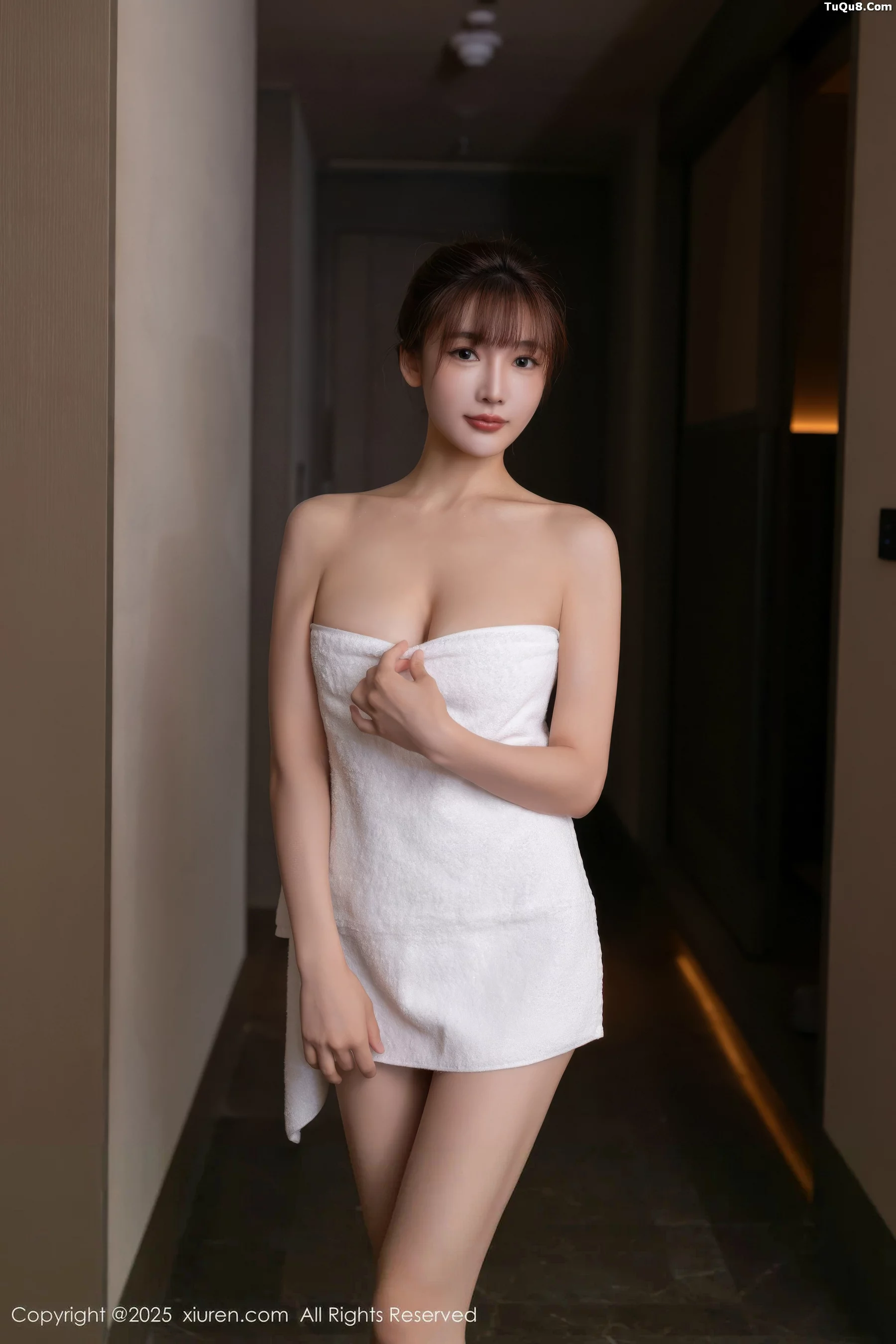 Xgyw.Org_[XiuRen秀人网]No.10757_模特陆萱萱性感浅色长裙露白色内衣配白丝袜秀柔美身姿诱惑写真73P