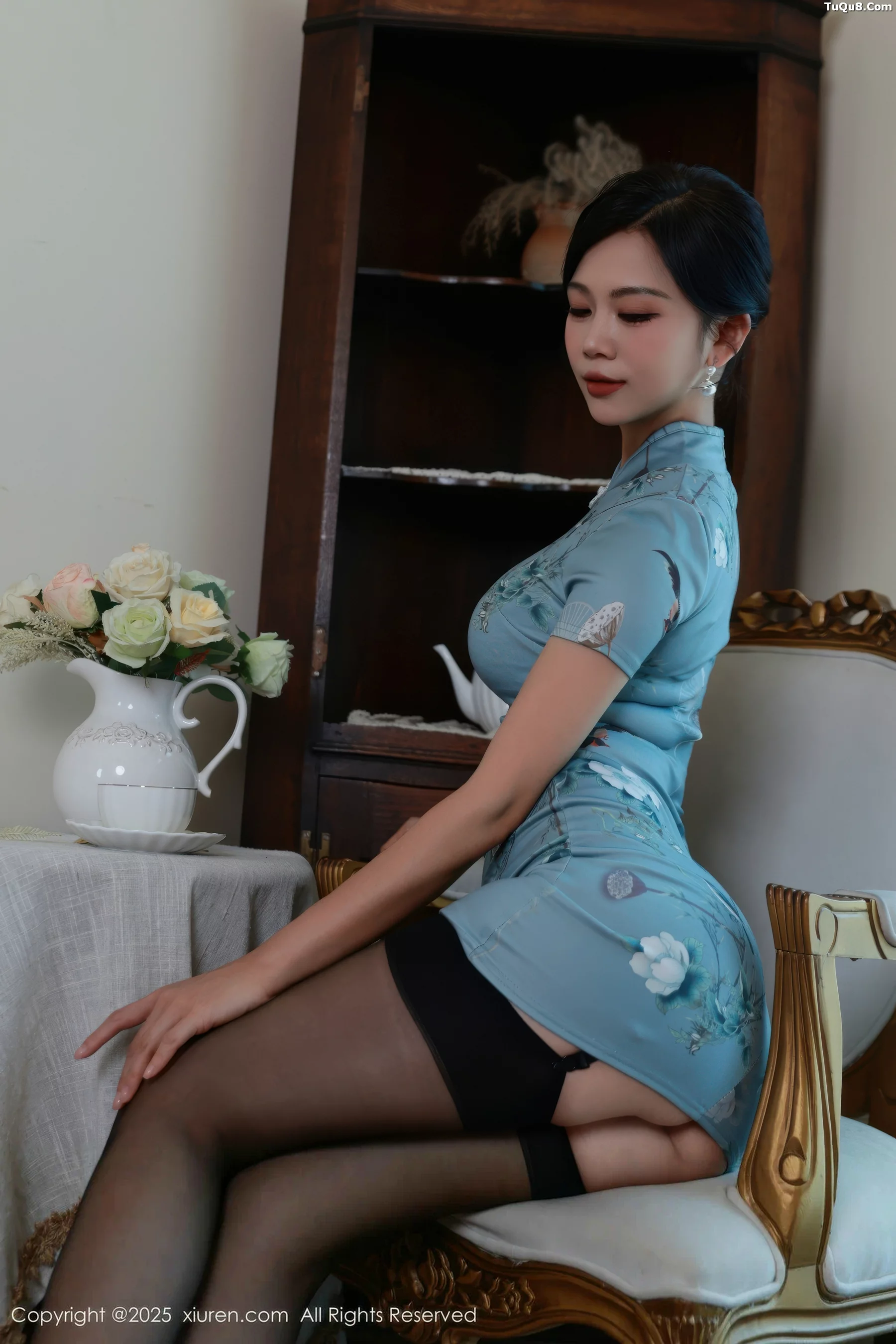 Xgyw.Org_[XiuRen秀人网]No.10753_模特玫瑰我爱你性感旗袍露黑色内衣配黑丝吊袜秀凹凸身材诱惑写真70P
