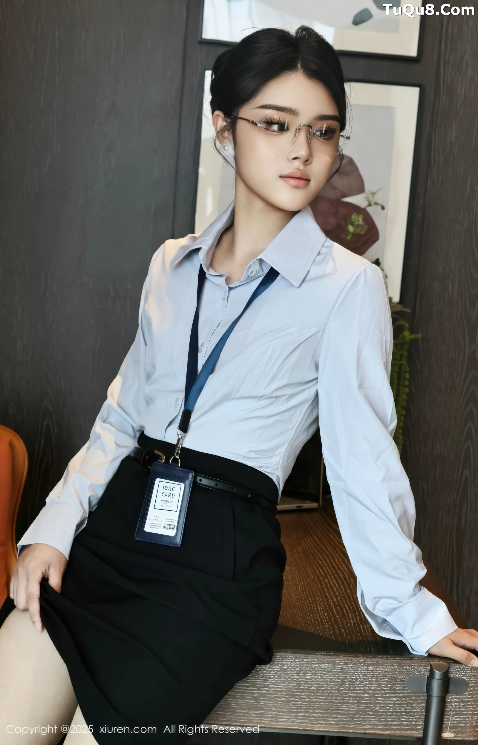 Xgyw.Org_[XiuRen秀人网]No.10674_模特糯梨子性感蓝色衬衫配黑短裙露超薄肉丝秀曼妙身姿诱惑写真60P