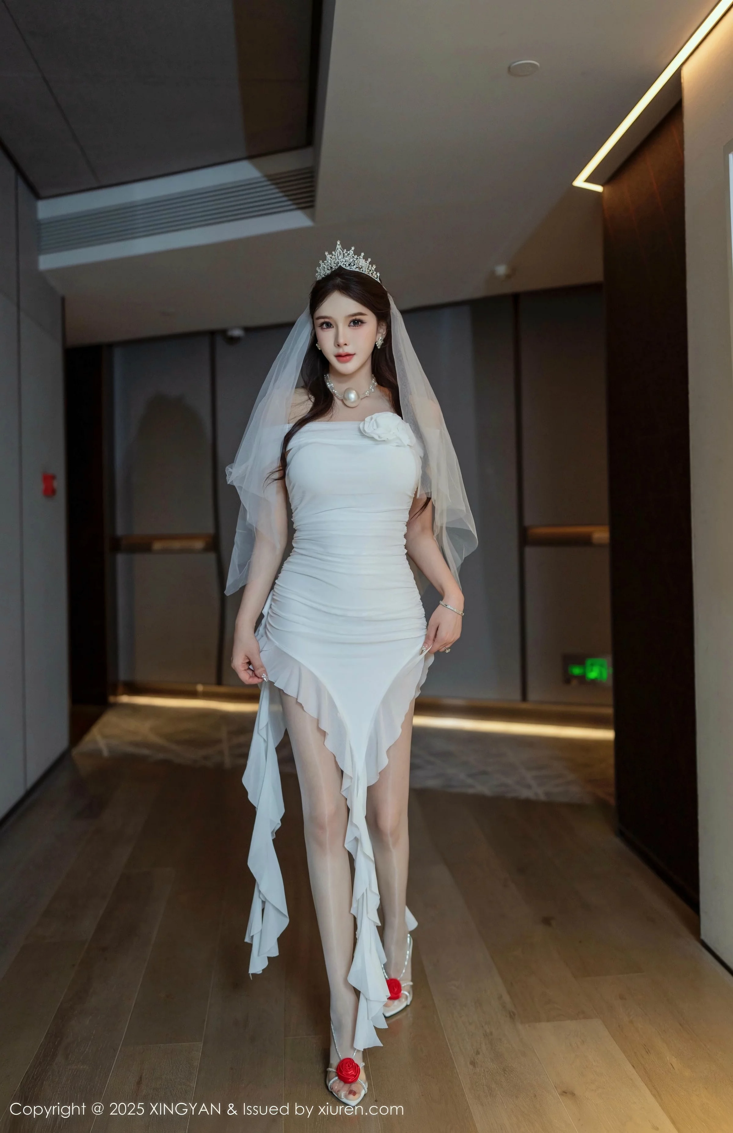 Xgyw.Org_[XINGYAN星颜社]VOL.388_女神李丽莎私房合集性感白色薄透婚纱服饰秀惹火身材诱惑写真61P