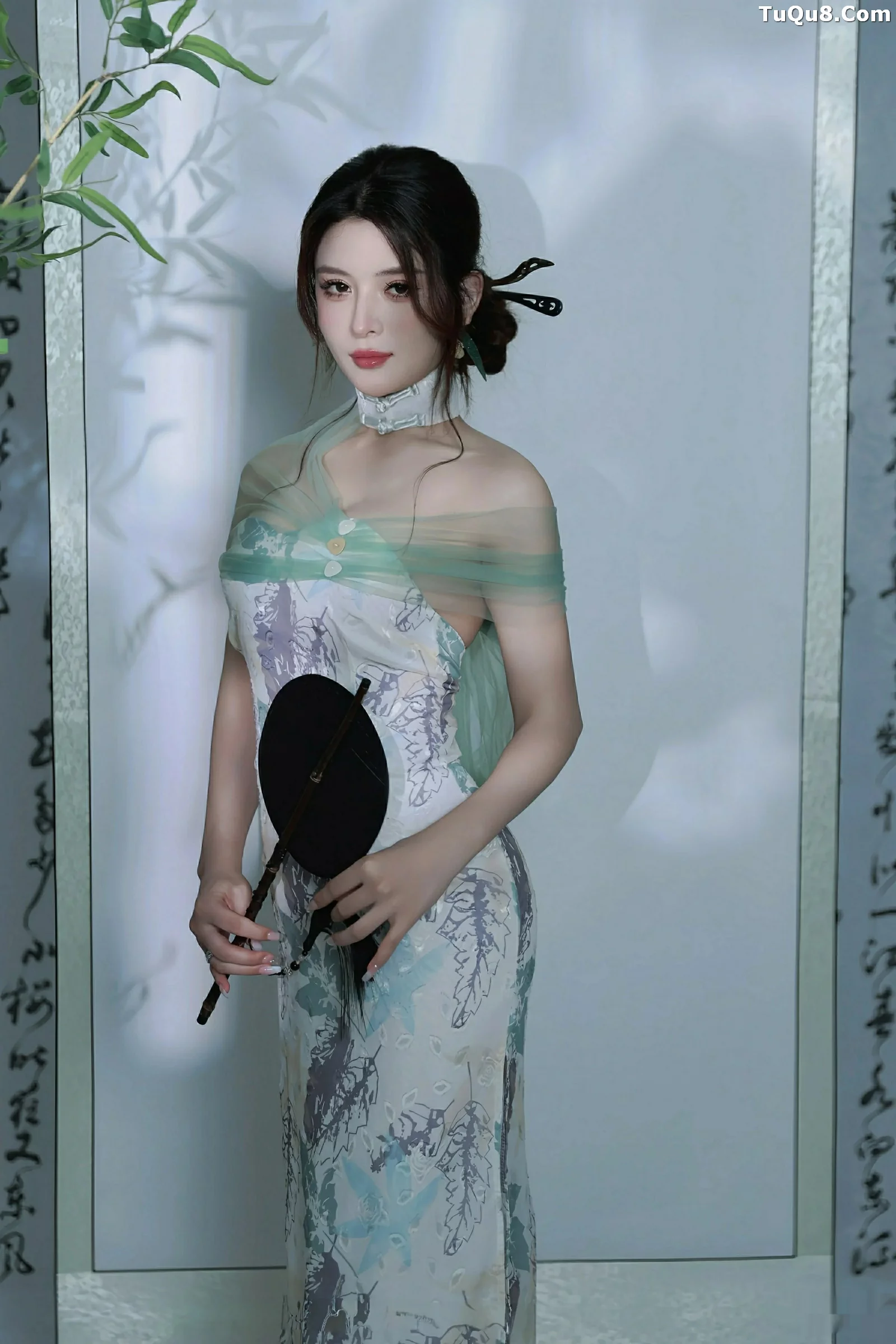 Xgyw.Org_[XiuRen秀人网]No.10694_模特阿依莎性感浅色古风服饰配超薄肉色秀高挑曼妙身材诱惑写真82P