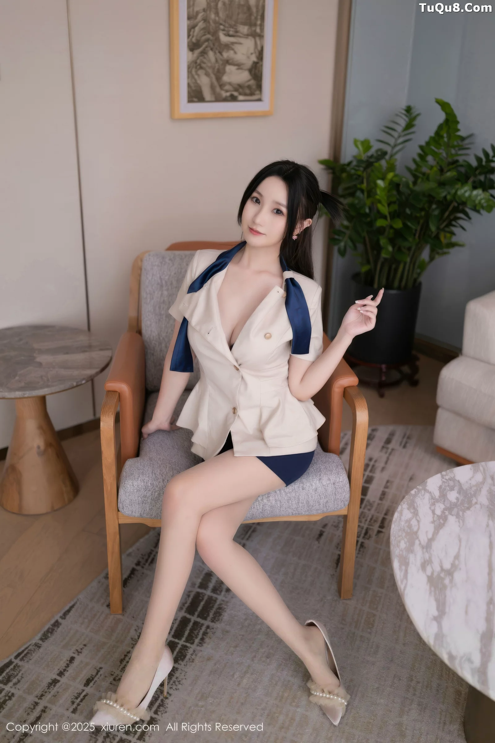 Xgyw.Org_[XiuRen秀人网]No.10697_模特杏子Yada性感OL服饰配超薄肉丝秀曼妙身姿撩人诱惑写真83P