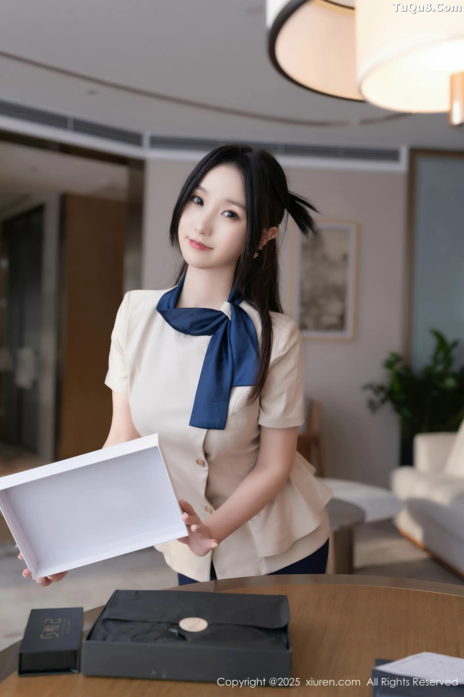 Xgyw.Org_[XiuRen秀人网]No.10697_模特杏子Yada性感OL服饰配超薄肉丝秀曼妙身姿撩人诱惑写真83P