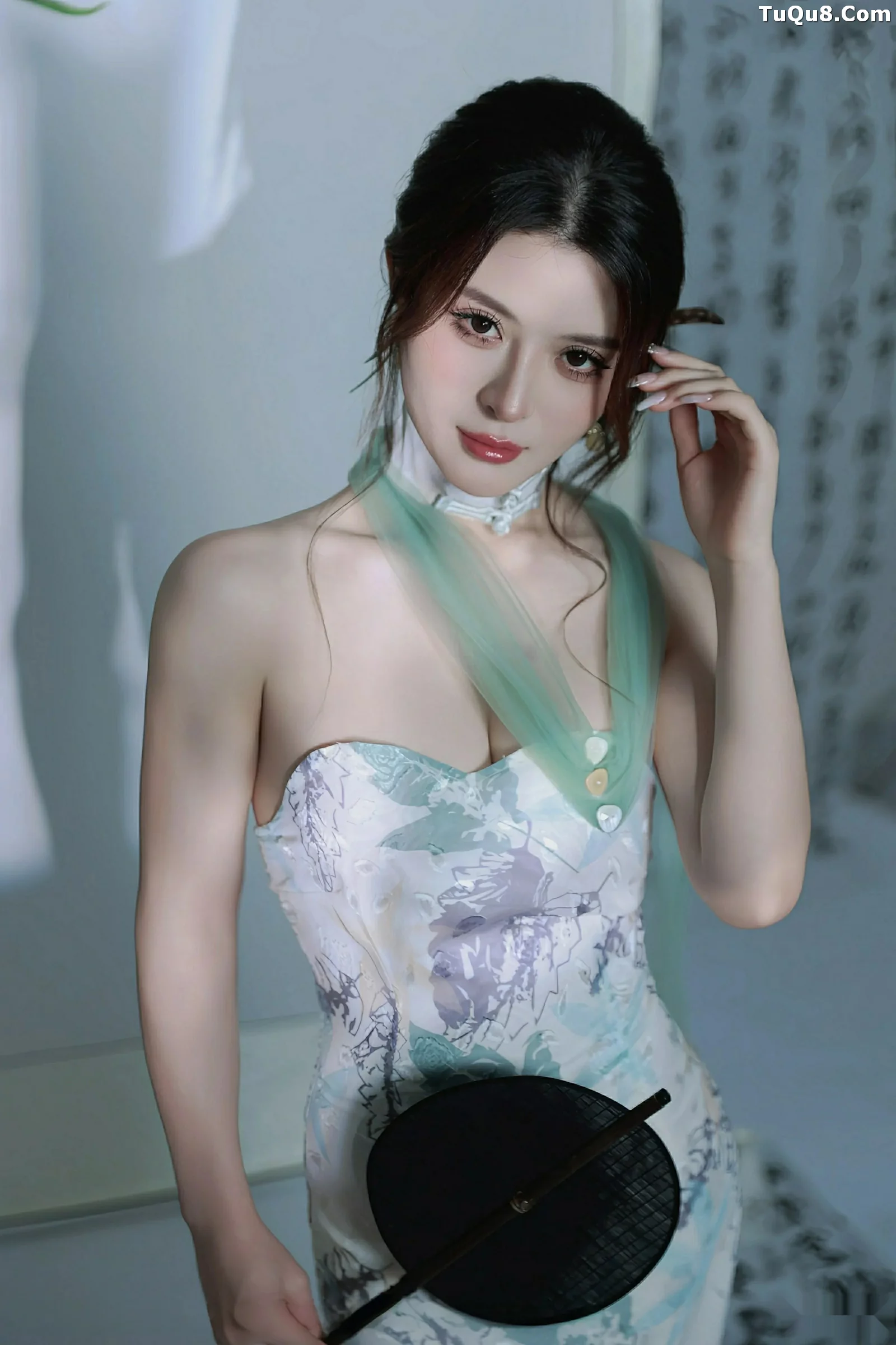 Xgyw.Org_[XiuRen秀人网]No.10694_模特阿依莎性感浅色古风服饰配超薄肉色秀高挑曼妙身材诱惑写真82P