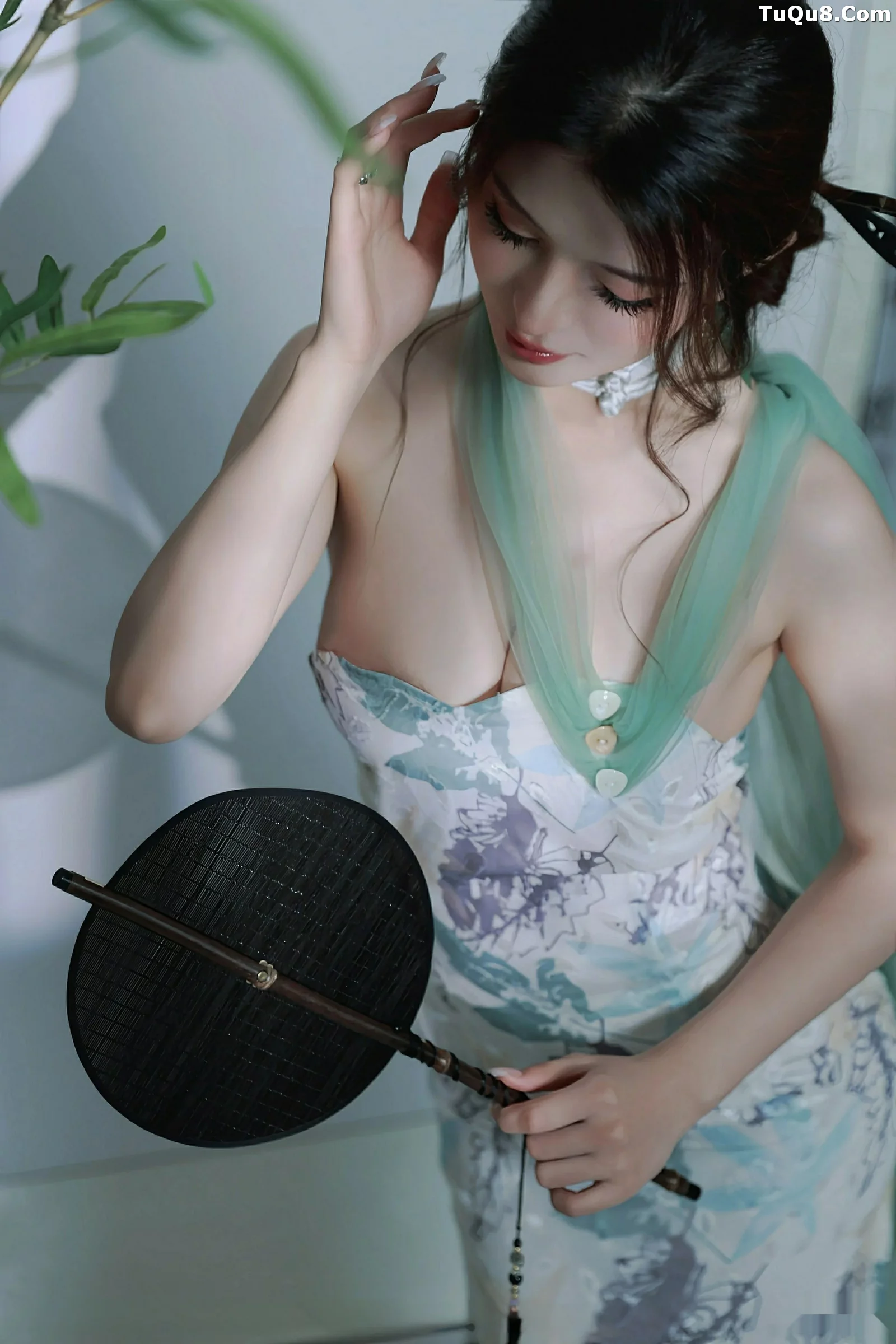 Xgyw.Org_[XiuRen秀人网]No.10694_模特阿依莎性感浅色古风服饰配超薄肉色秀高挑曼妙身材诱惑写真82P