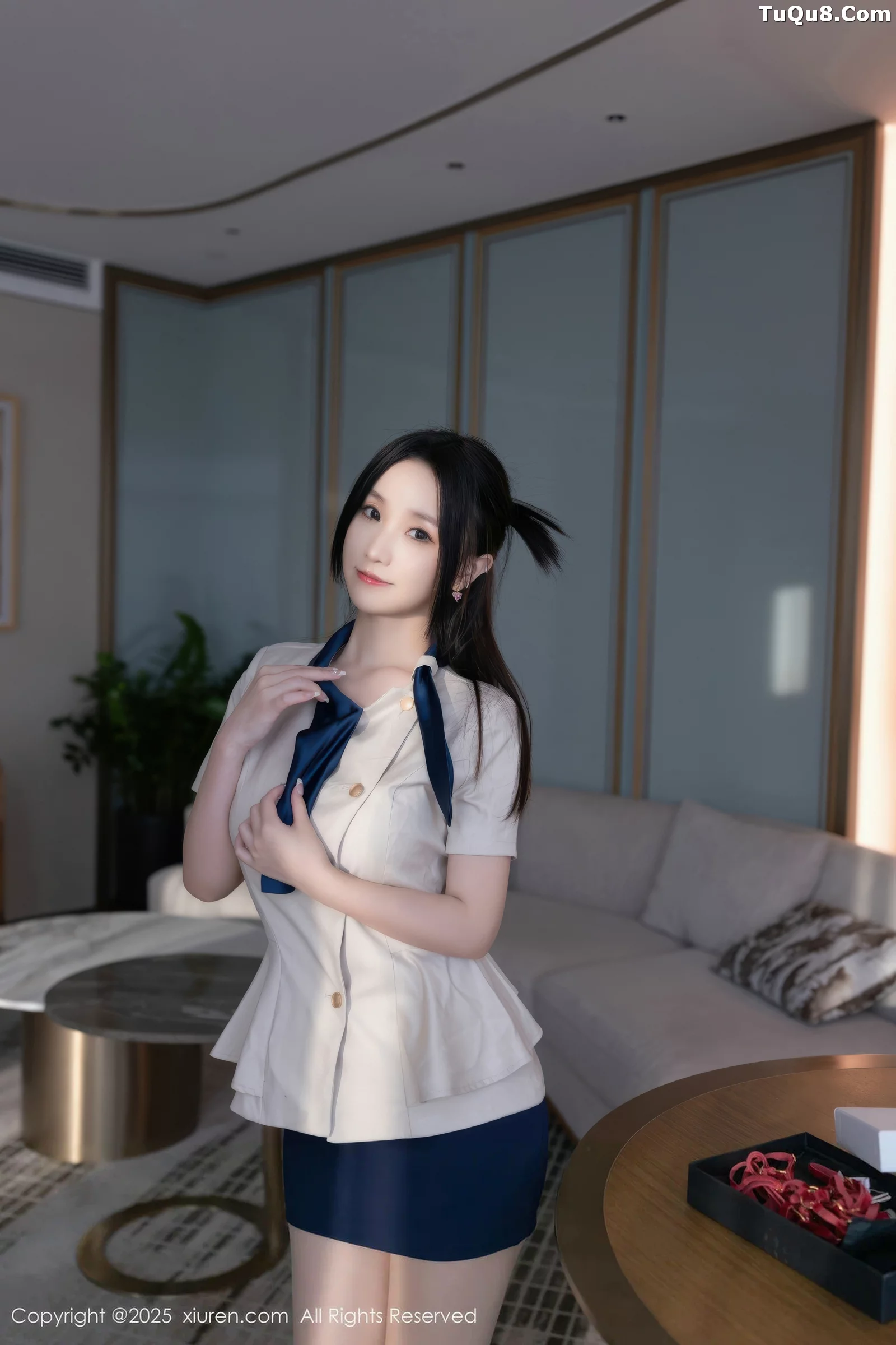 Xgyw.Org_[XiuRen秀人网]No.10697_模特杏子Yada性感OL服饰配超薄肉丝秀曼妙身姿撩人诱惑写真83P