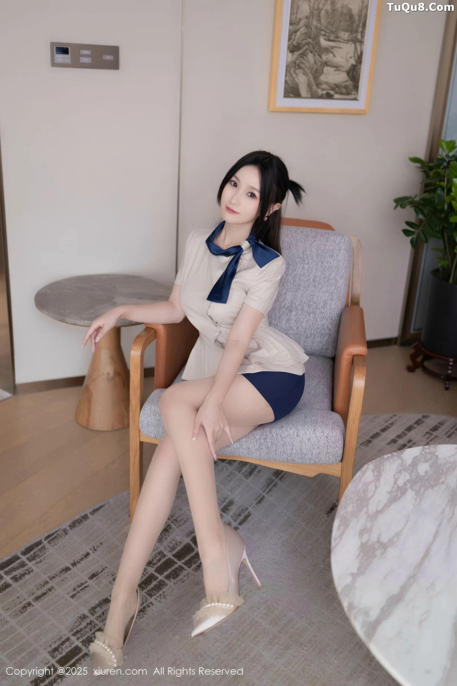 Xgyw.Org_[XiuRen秀人网]No.10697_模特杏子Yada性感OL服饰配超薄肉丝秀曼妙身姿撩人诱惑写真83P