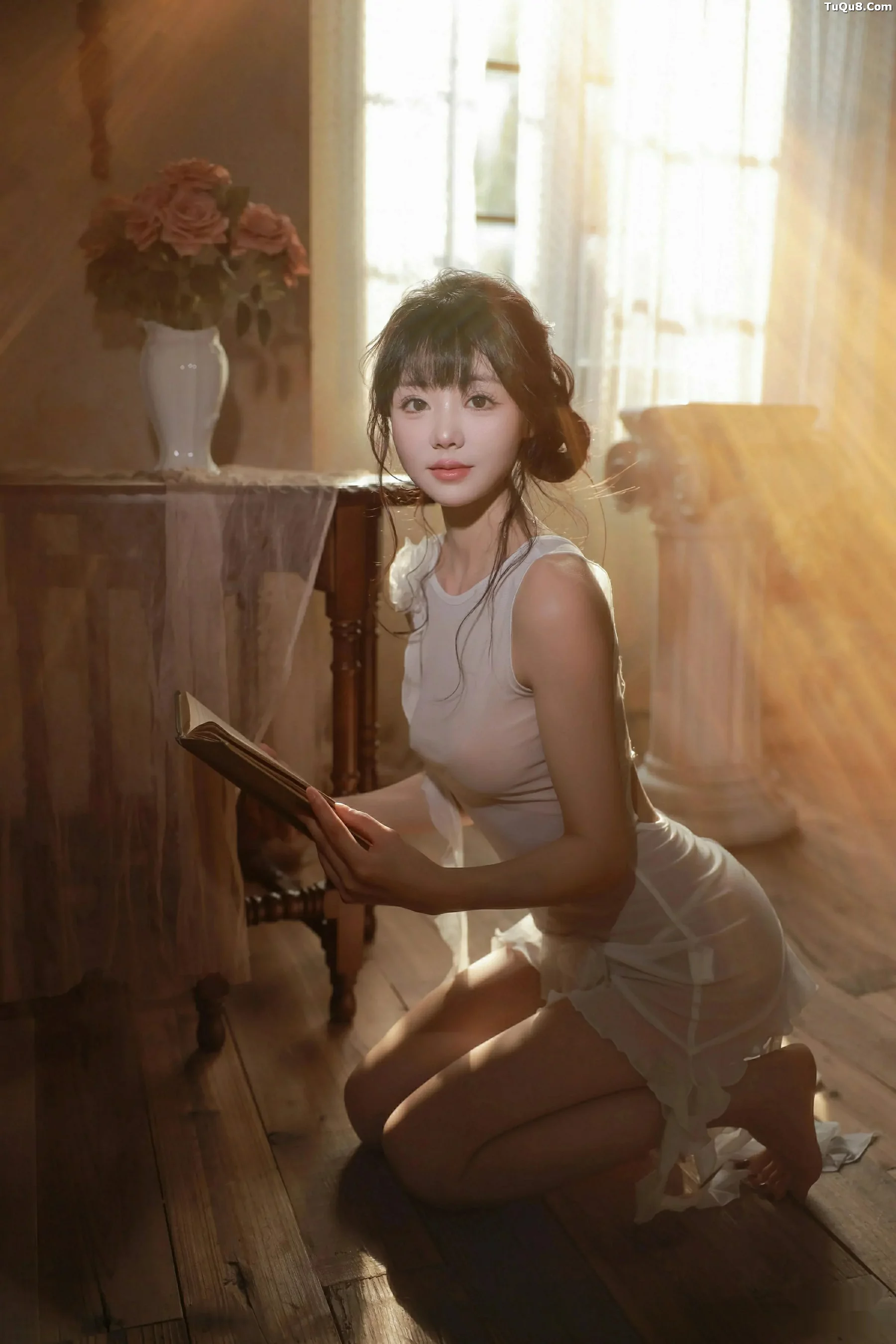 Xgyw.Org_[XiuRen秀人网]No.10799_模特佘贝拉Bella性感连衣长裙露白色情趣内衣秀完美身材诱惑写真73P