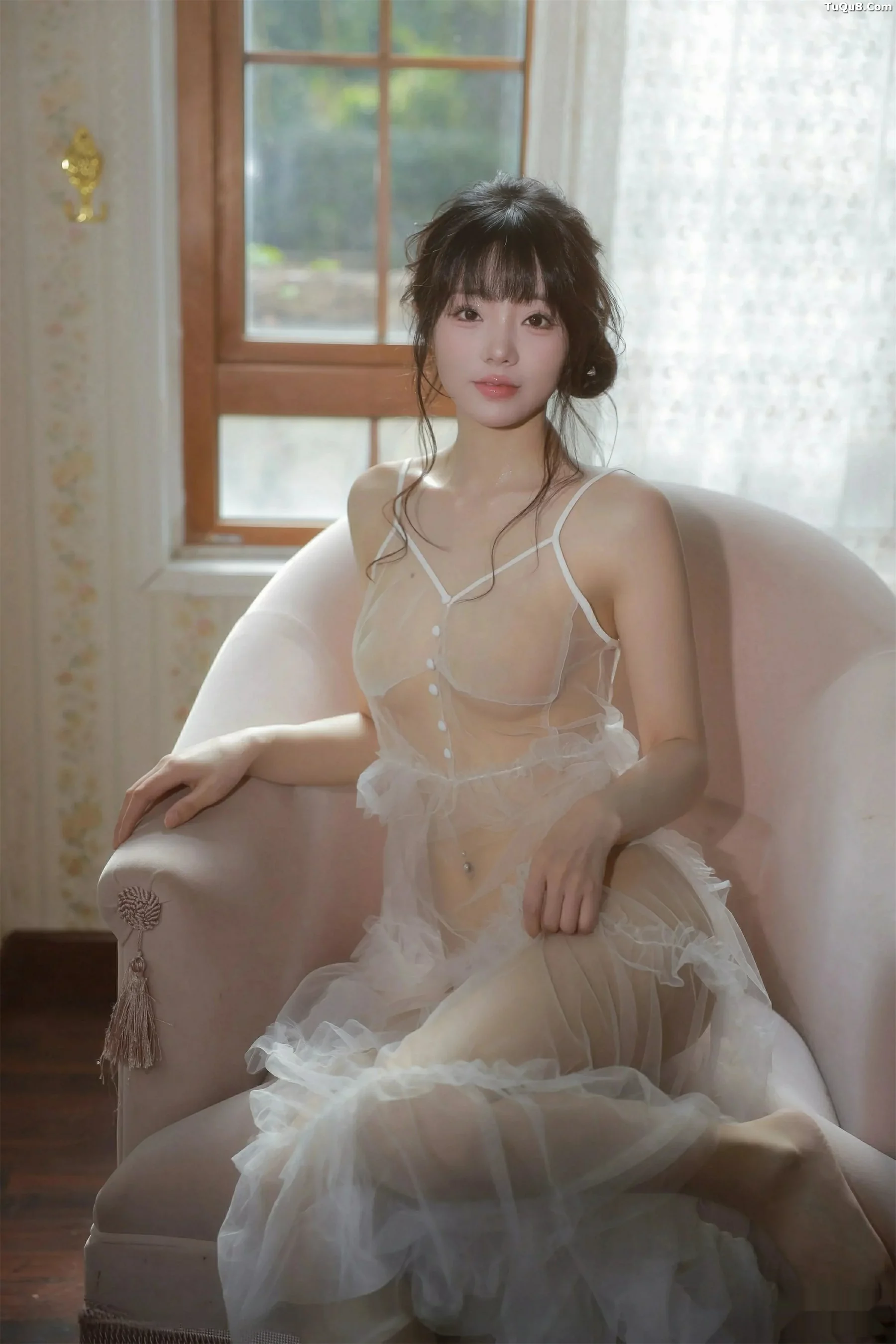 Xgyw.Org_[XiuRen秀人网]No.10799_模特佘贝拉Bella性感连衣长裙露白色情趣内衣秀完美身材诱惑写真73P