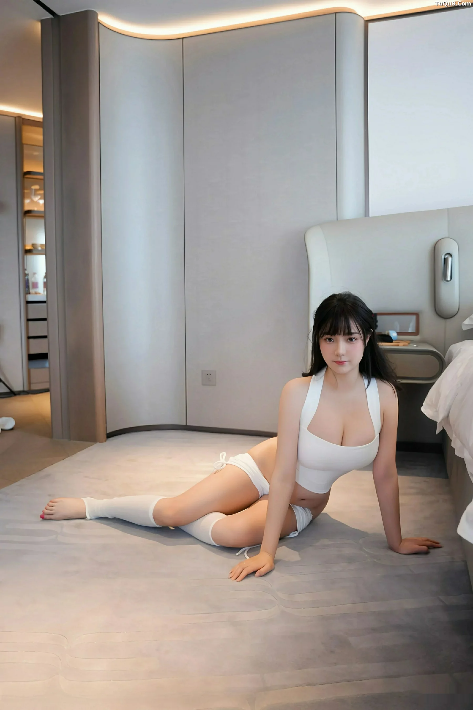Xgyw.Org_[XiuRen秀人网]No.10808_模特软情健身房场景性感白色运动服配白丝袜秀曼妙身姿诱惑写真81P