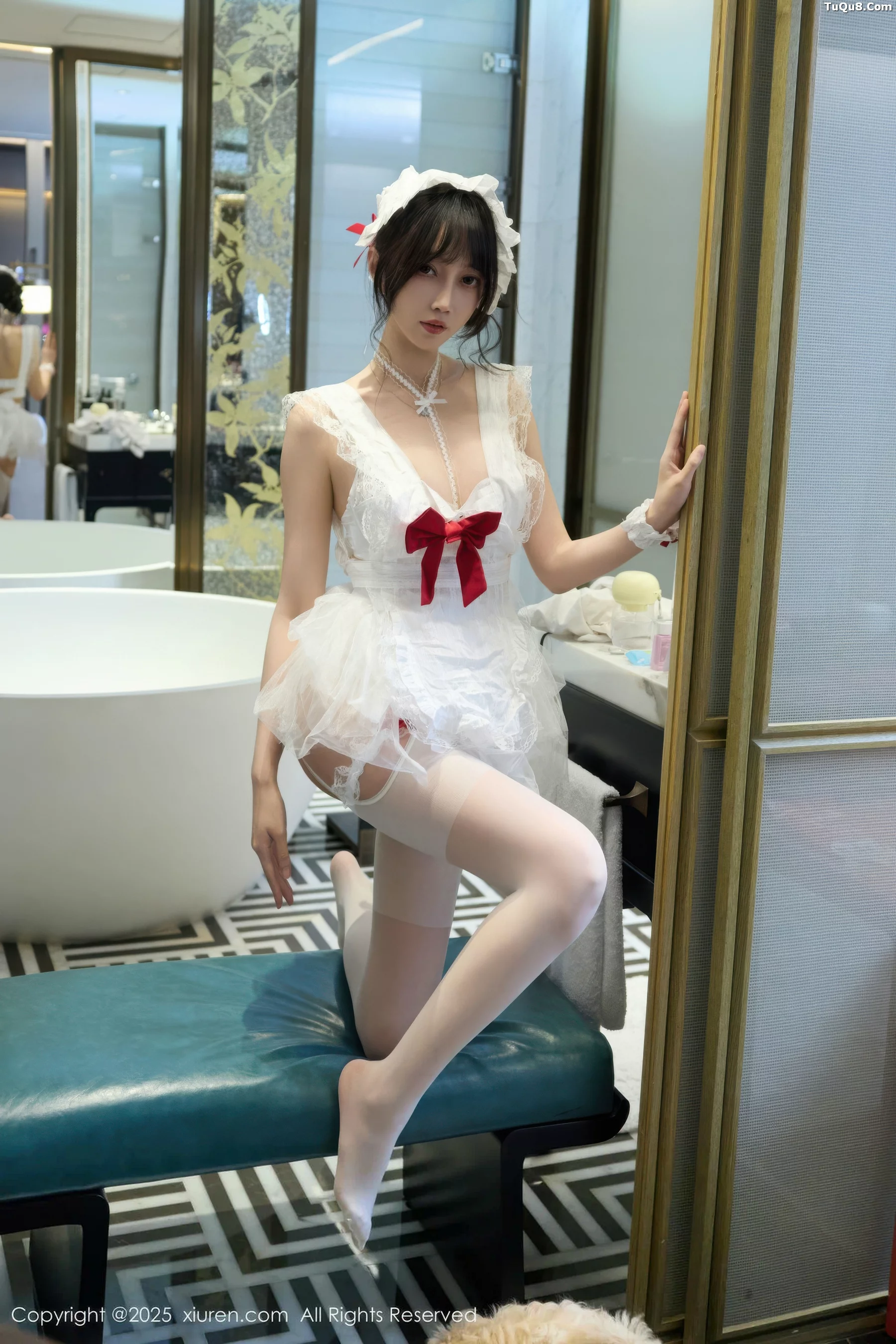 Xgyw.Org_[XiuRen秀人网]No.10827_模特玥儿玥er性感萝莉女仆装配白丝吊袜秀完美身材迷人诱惑写真64P