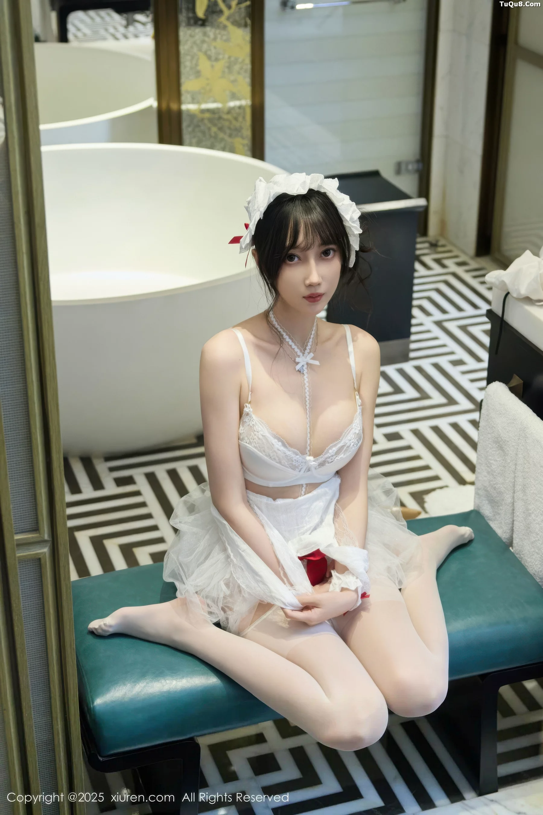 Xgyw.Org_[XiuRen秀人网]No.10827_模特玥儿玥er性感萝莉女仆装配白丝吊袜秀完美身材迷人诱惑写真64P