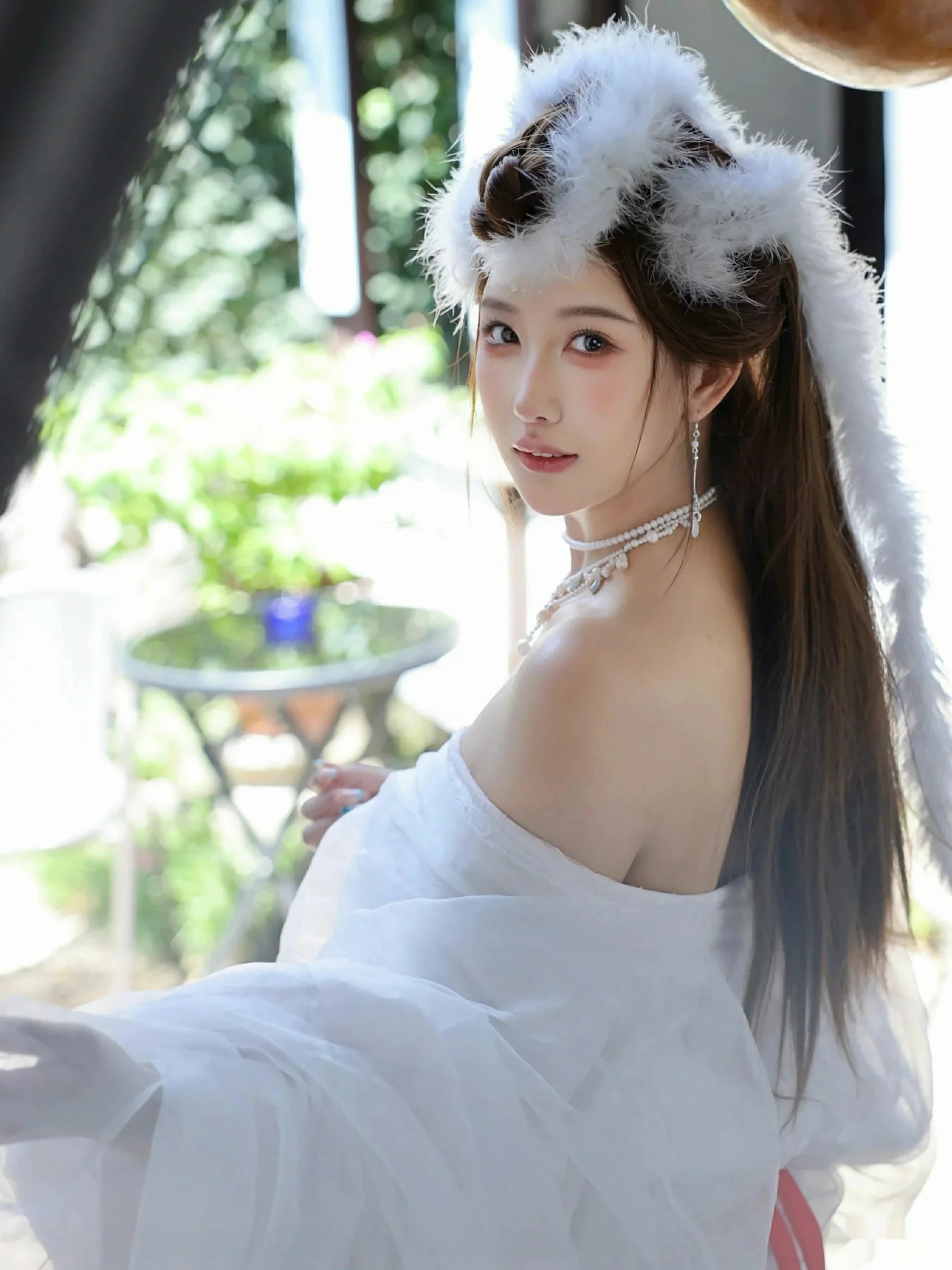 Xgyw.Org_[XiuRen秀人网]No.10843_模特金允希Yuki性感白色锦毛鼠装扮低胸秀丰腴身材完美诱惑写真78P