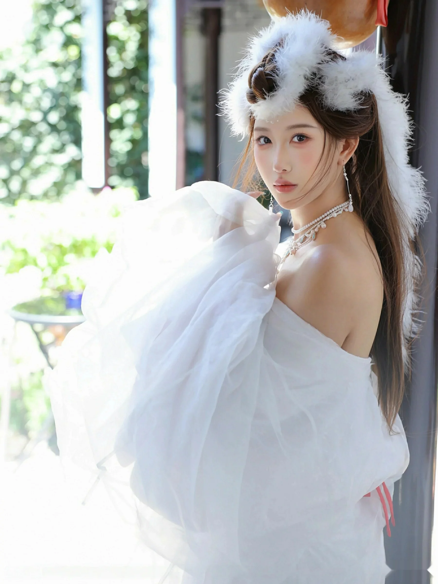 Xgyw.Org_[XiuRen秀人网]No.10843_模特金允希Yuki性感白色锦毛鼠装扮低胸秀丰腴身材完美诱惑写真78P