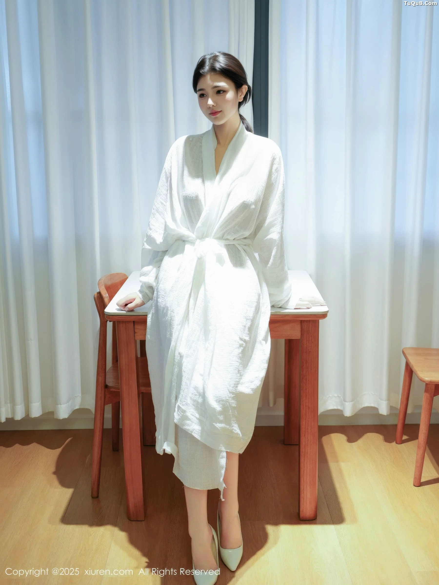 Xgyw.Org_[XiuRen秀人网]No.10920_模特林悦溪儿性感白色长浴袍配白色高跟秀修长美腿撩人诱惑写真53P