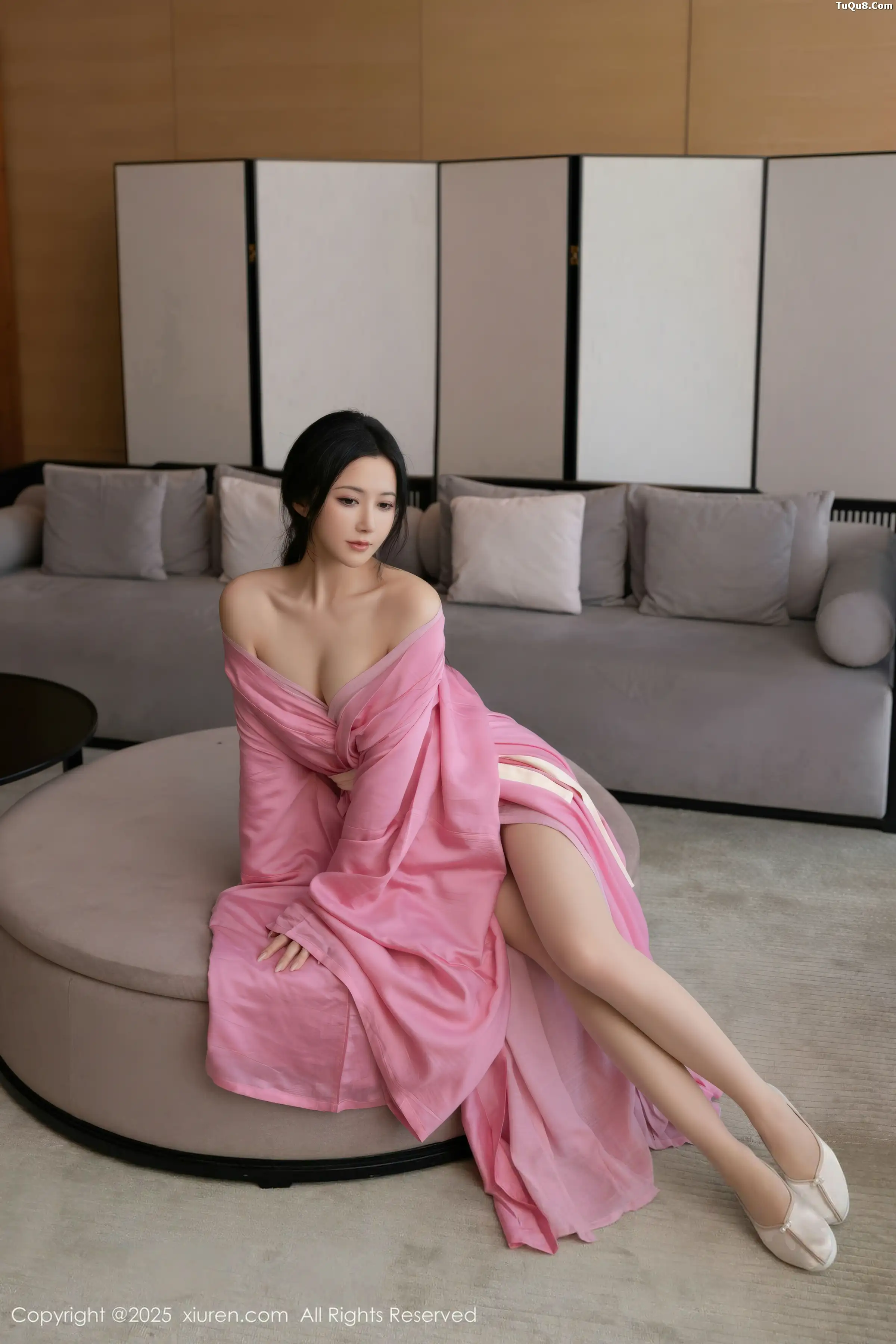 Xgyw.Org_[XiuRen秀人网]No.11049_模特鱼子酱Fish性感粉色月影纱配超薄肉丝秀曼妙身姿诱惑写真82P