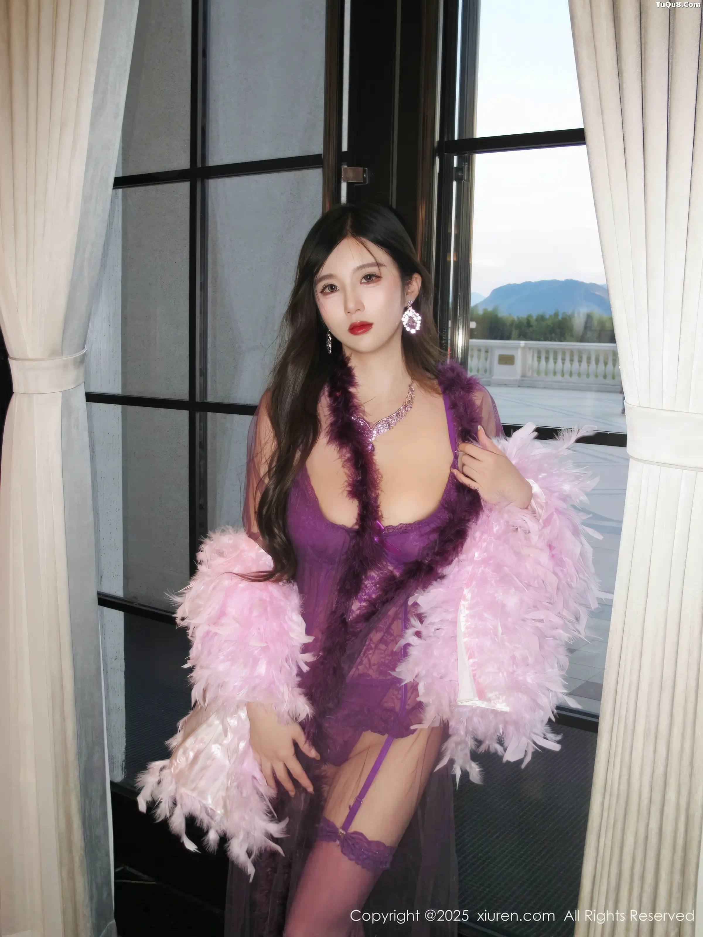 Xgyw.Org_[XiuRen秀人网]No.11047_模特小肉肉咪性感紫色情趣内衣配紫丝吊袜秀凹凸身材诱惑写真72P