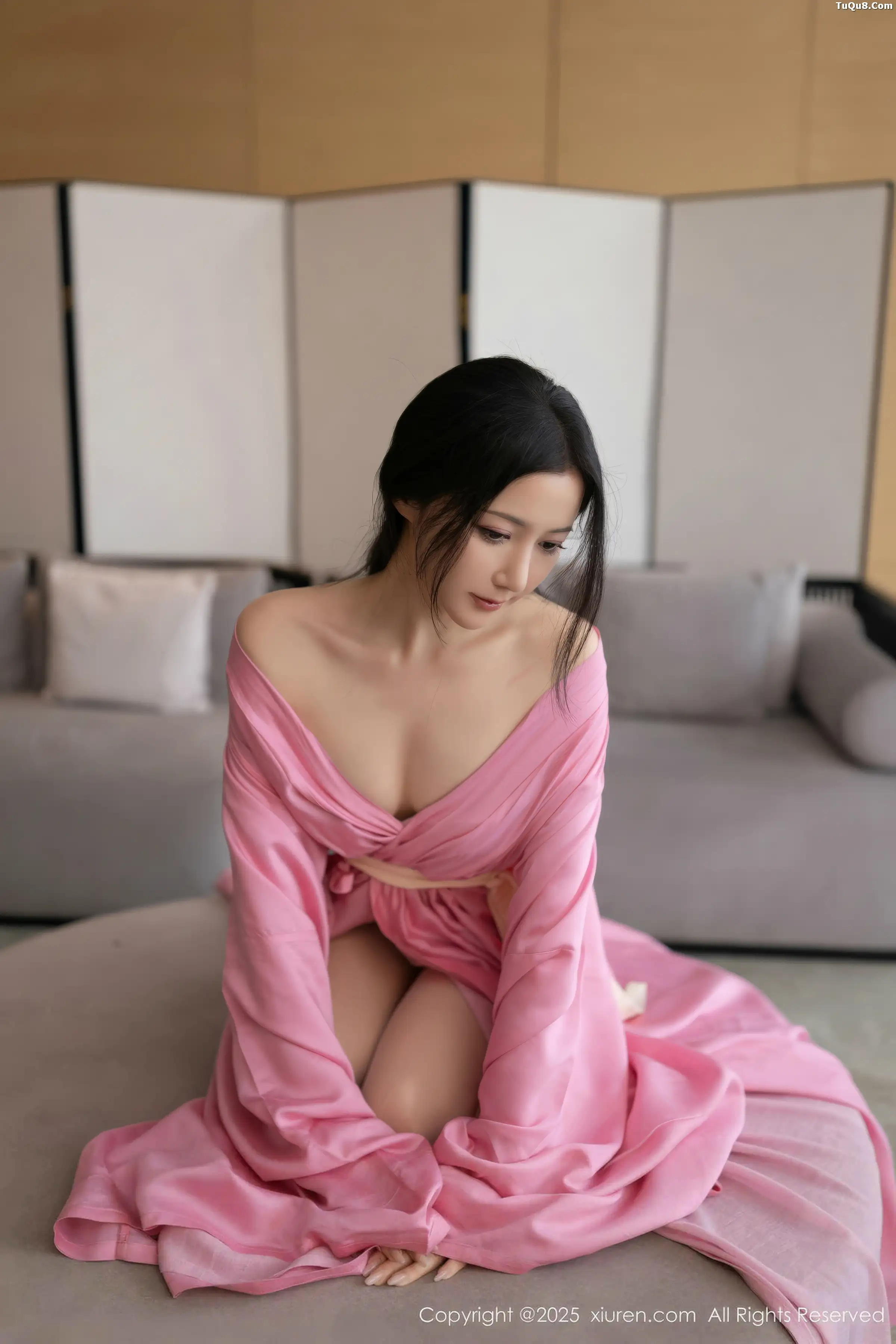 Xgyw.Org_[XiuRen秀人网]No.11049_模特鱼子酱Fish性感粉色月影纱配超薄肉丝秀曼妙身姿诱惑写真82P