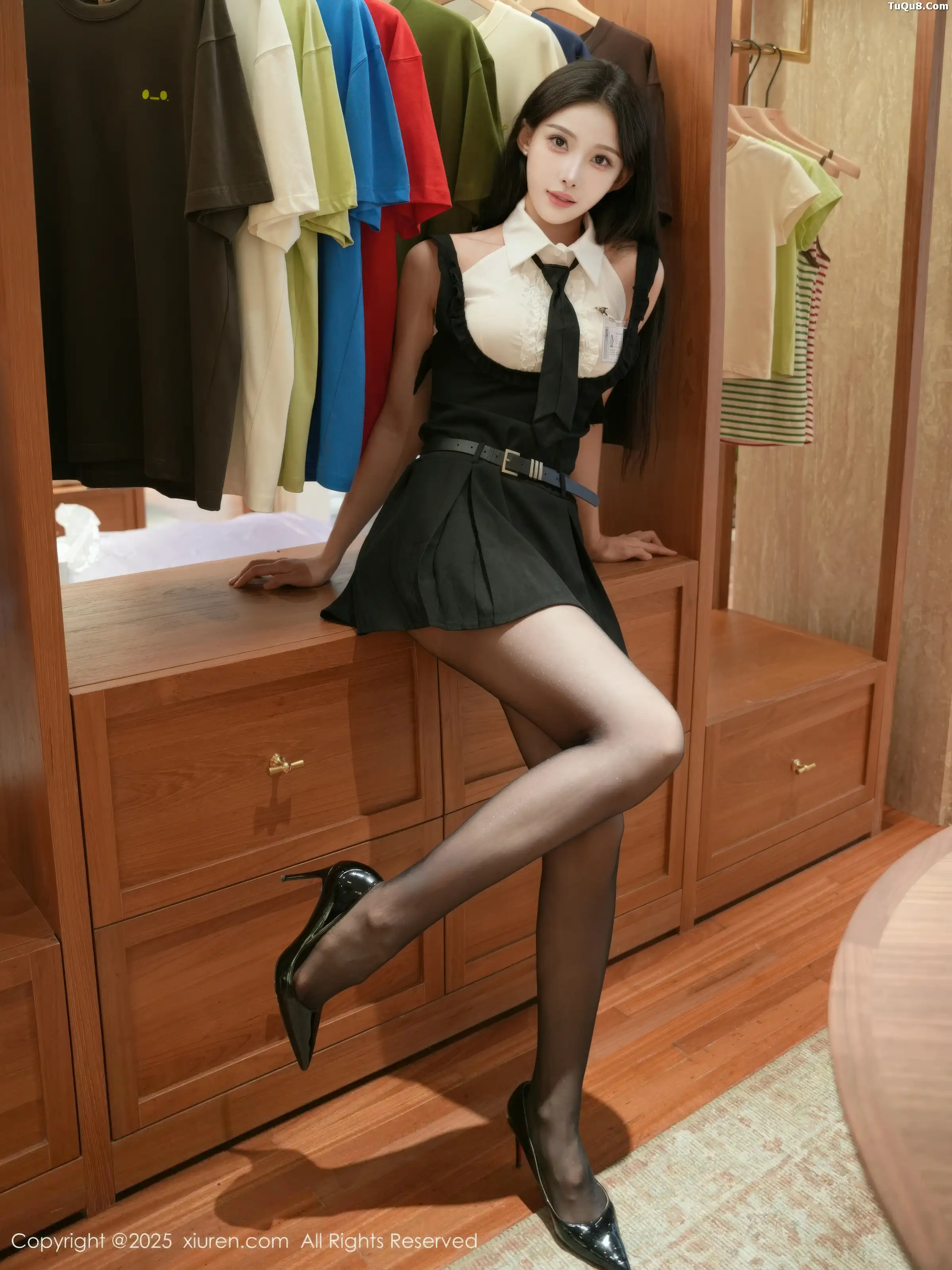 Xgyw.Org_[XiuRen秀人网]No.11052_模特合集梨霜儿＆金允希Yuki私房性感姐妹花秀丰腴身材诱惑写真75P