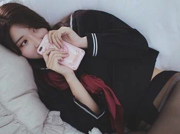 [喵糖映画]JKL.002_黑色JK少女私房超薄黑丝裤袜透视秀白色蕾丝内裤诱惑写真50P