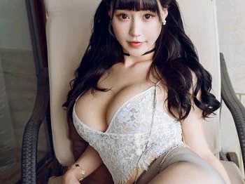 [HuaYang花漾]Vol.314_女神朱可儿Flower西双版纳旅拍束腰吊带低胸秀豪乳诱惑写真55P