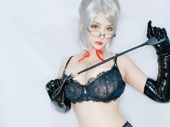 人气Coser夏鸽鸽不想起床副会长主题眼镜OL制服半脱露蕾丝内衣完美诱惑写真37P