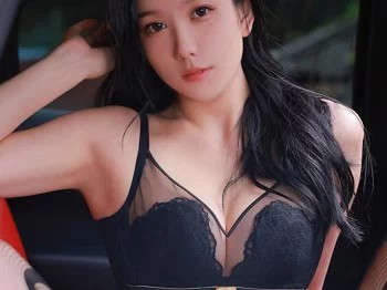 XiuRen第4179期_模特李雅柔182CM户外车拍性感缕空内衣配黑丝袜迷人诱惑写真51P
