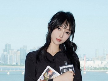 XiuRen第9309期_模特玥儿玥er性感黑色情趣服饰配开档黑丝秀曼妙身姿诱惑写真72P