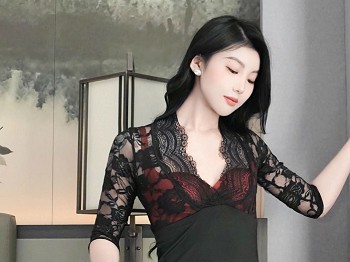 [FeiLin嗲囡囡]VOL.488_模特希恬儿性感红色内衣配黑色蕾丝短裙秀曼妙身姿撩人诱惑写真61P