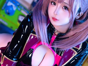 Cosplay美女日奈娇偶像练习生主题性感红黑色情趣服饰配黑丝袜秀完美身材诱惑写真140P