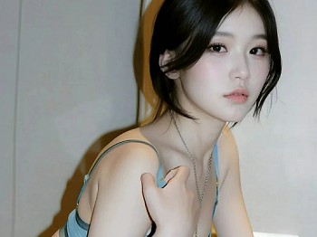 [XiuRen秀人网]No.10785_模特汁汁性感白T配牛仔长裤露蓝灰色内衣秀曼妙身姿诱惑写真76P