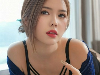 [XiuRen秀人网]No.10852_模特白芷yy性感蓝色连衣短裙配超薄黑丝秀柔美身姿迷人诱惑写真71P