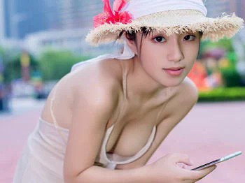 [DKGirl御女郎]Vol.055_美乳女神苍井优香街拍特辑甜美草帽少女露背吊带裙性感写真53P